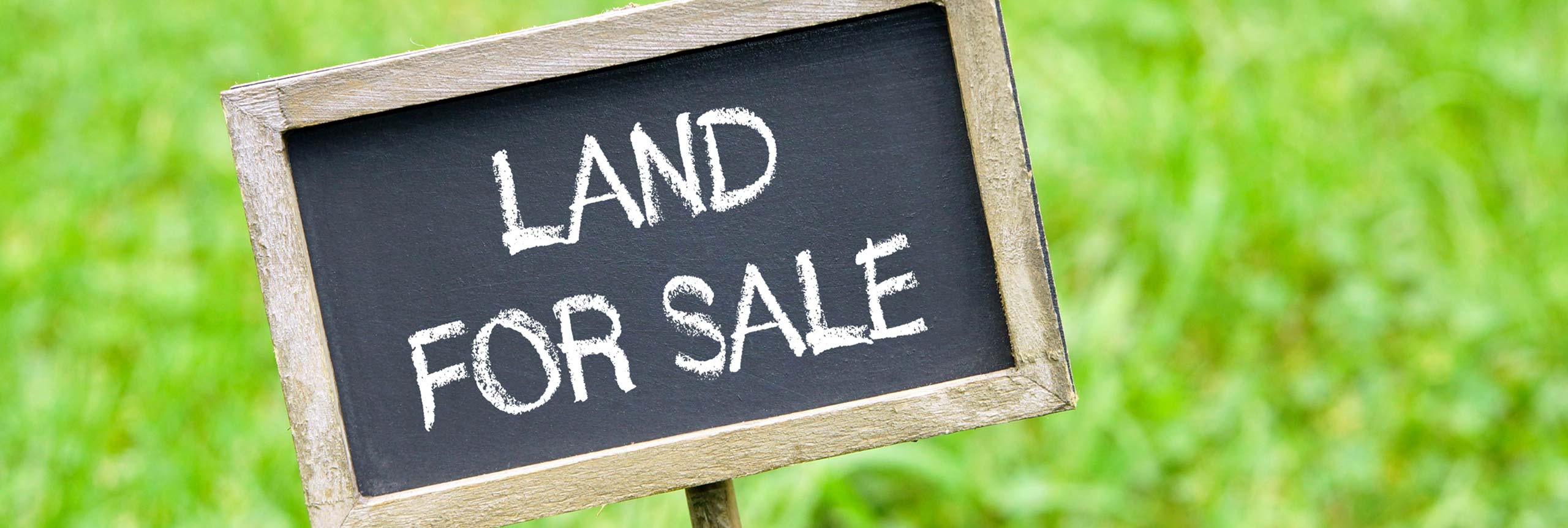 Land for sale Stock Photos & Royalty-Free Images - Depositphotos